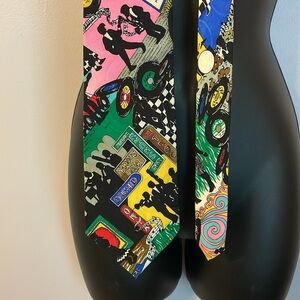 Nicole Miller Vintage 1991 Music Records Jazz Band Silk Necktie Tie